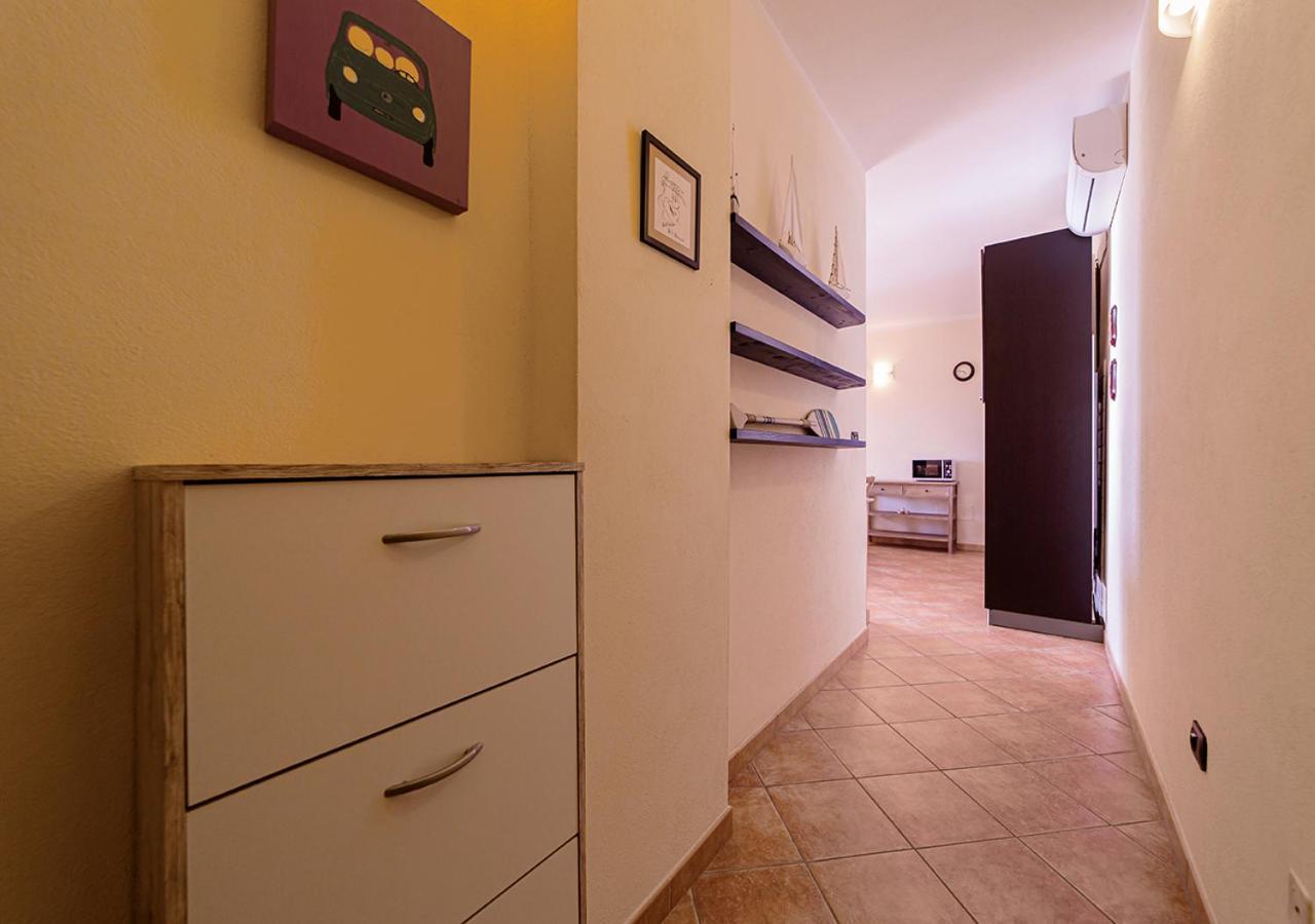 Murphy Holiday Home - Le Residenze Di Padule 02 La Maddalena  Buitenkant foto