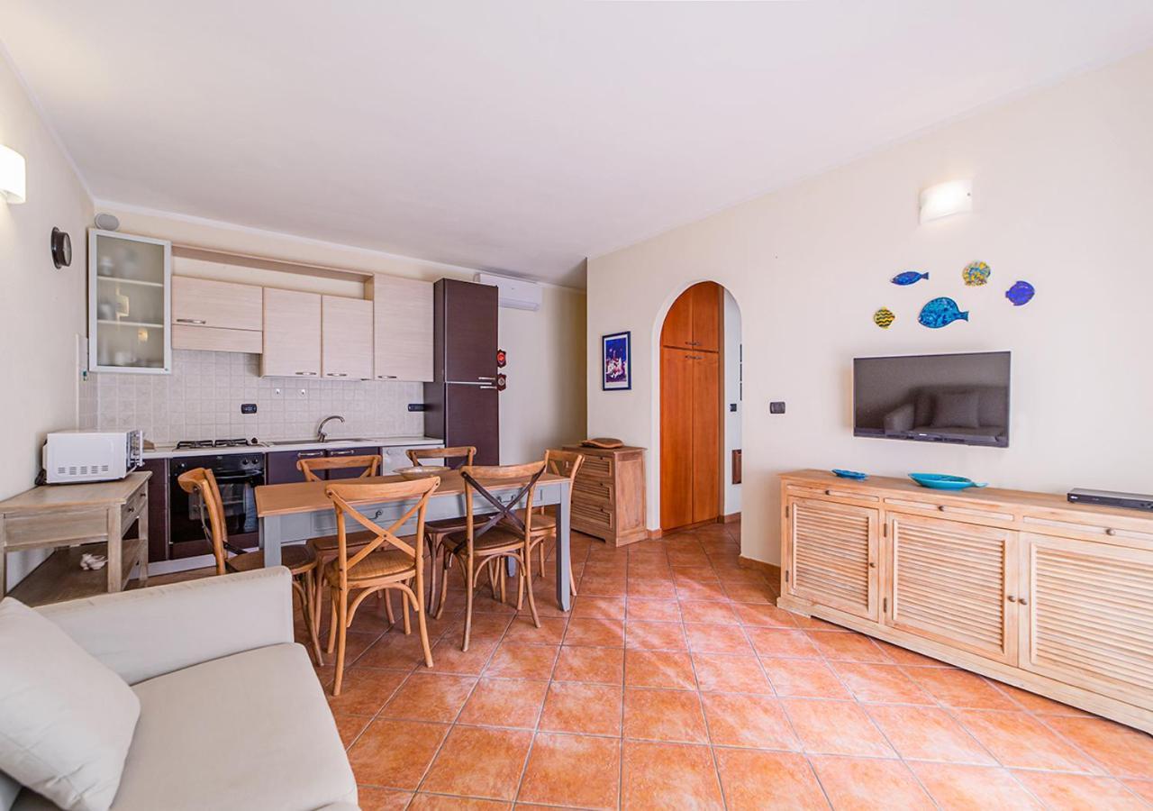 Murphy Holiday Home - Le Residenze Di Padule 02 La Maddalena  Buitenkant foto